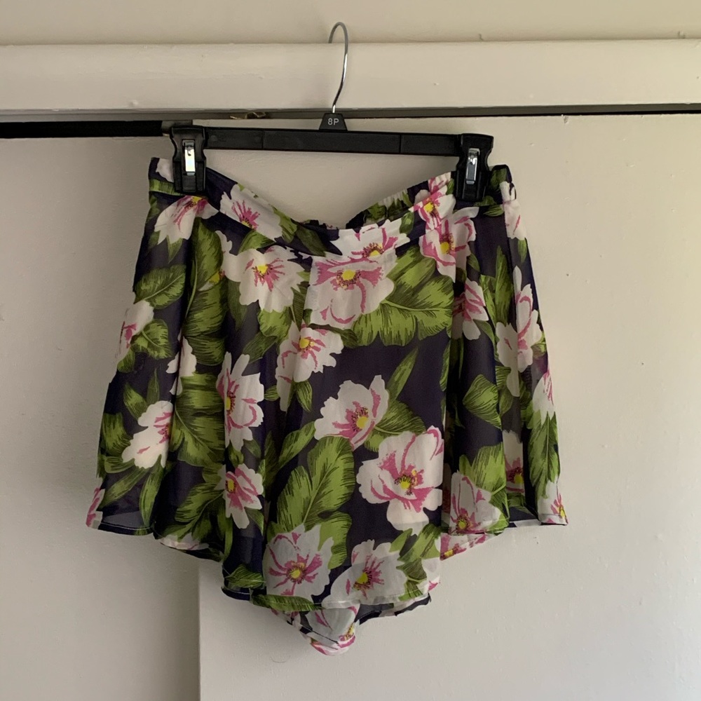 ❌SOLD❌ Floral Print Lined Shorts